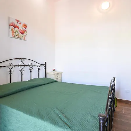 Holiday home Cozy In With Kitchenette Caccamo